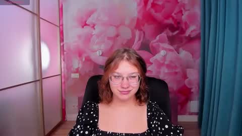 AngelinaLow online show from 10.08.25