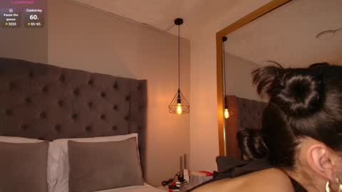 Snapshot of angelinarosss_ chatting on 01.09.25 online show from 01.09.25