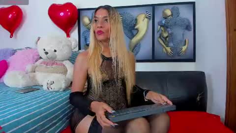 Snapshot of angeline_focus chatting on 06.13.26 ANGELINE YAMPOLL online show from 06.13.26