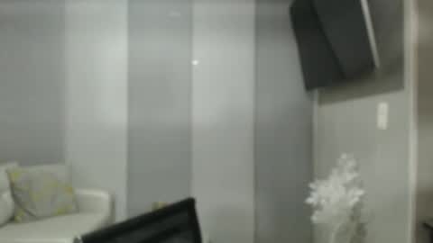 Snapshot of angelinna_12 chatting on 11.15.25 angelinna_12 online show from 11.15.25