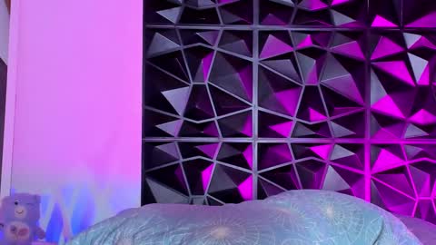 Snapshot of angelique_murphy chatting on 02.28.25 Angelique Murphy online show from 02.28.25