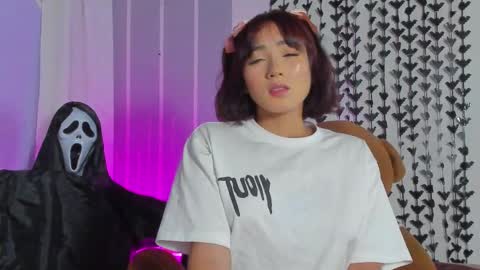 Snapshot of angelique_murphy chatting on 10.30.25 Angelique Murphy online show from 10.30.25