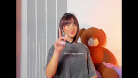 Angelique Murphy online show from 04.04.26