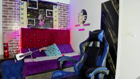 Snapshot of angelitasexxxhot chatting on 11.10.25 Angelitasexxxhot online show from 11.10.25