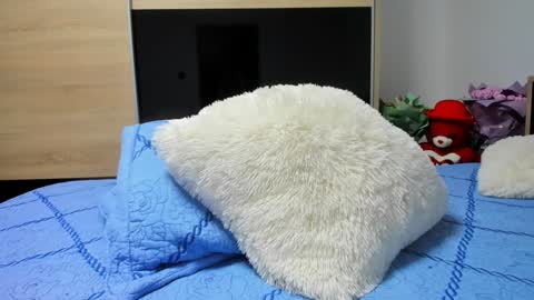 KrystyYo online show from 03.27.26