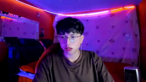 Angel  online show from 09.17.25