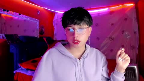 Angel  online show from 09.18.25