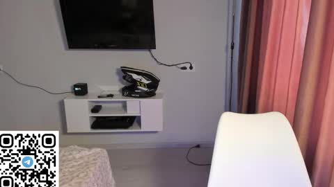 Snapshot of angellspartner chatting on 09.22.25 angellspartner online show from 09.22.25