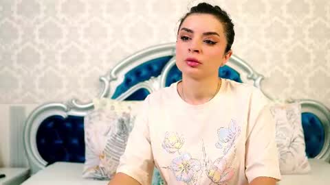 Snapshot of angelmarryy chatting on 06.22.26 Natalia online show from 06.22.26