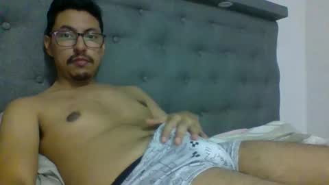 Snapshot of angelmont30 chatting on 12.17.25 Angel online show from 12.17.25