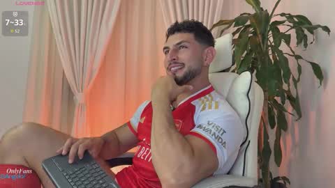 Angelo Ferro online show from 10.05.25