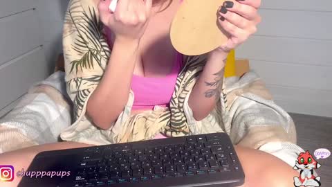 Snapshot of angelok_ chatting on 12.19.24 My name is Ena. You will make me very happy if you subscribe. Love you  online show from 12.19.24