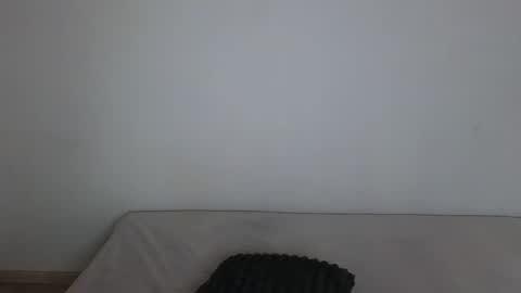 Giulia online show from 01.31.25