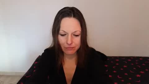 Giulia online show from 02.25.26