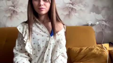 Snapshot of angelstatic chatting on 06.19.26 Mira online show from 06.19.26