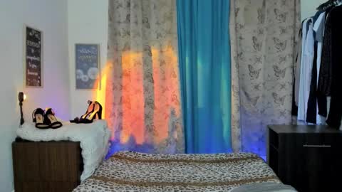 angelwhitte online show from 02.23.26