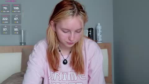 Snapshot of angelwise chatting on 08.04.26 angelwise online show from 08.04.26