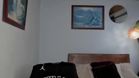 Snapshot of angelx_fox chatting on 12.06.24 Angel Fox online show from 12.06.24