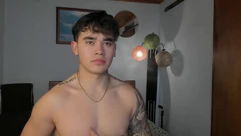 Snapshot of angelx_fox chatting on 12.25.24 Angel Fox online show from 12.25.24