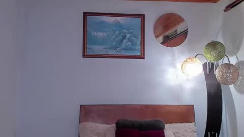 Snapshot of angelx_fox chatting on 02.25.25 Angel Fox online show from 02.25.25