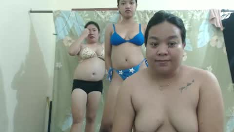 Snapshot of angelxmills chatting on 03.02.26 angelxmills online show from 03.02.26