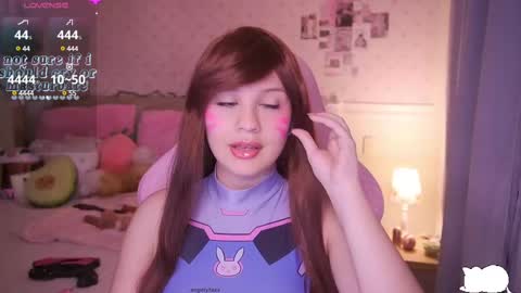 Snapshot of angelytaxx chatting on 02.09.25 Angel online show from 02.09.25