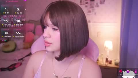 Snapshot of angelytaxx chatting on 02.10.25 Angel online show from 02.10.25