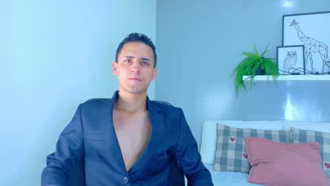 A N G E O  online show from 12.22.25