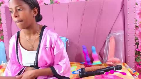 Snapshot of angeyapetite chatting on 12.15.25 Anyega online show from 12.15.25