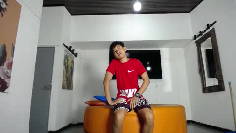 Snapshot of anghelytos chatting on 11.16.25 anghelytos online show from 11.16.25