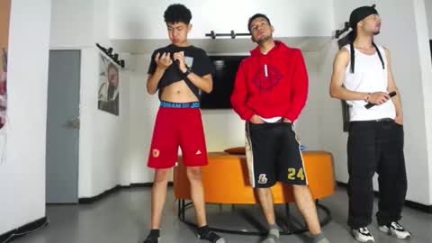 Snapshot of anghelytos chatting on 11.23.25 anghelytos online show from 11.23.25