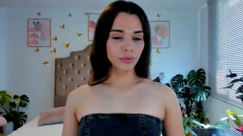 Anabella online show from 04.22.26