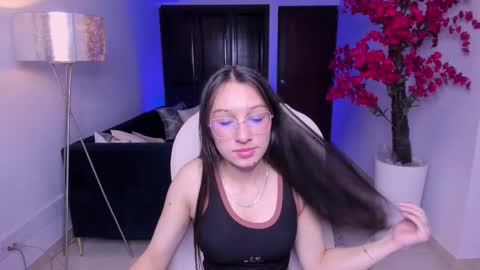 angie_smith_x online show from 02.25.26