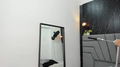 A N G I E.  online show from 04.16.26