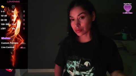 Snapshot of angiebaxter chatting on 11.05.25 Angiebaxt online show from 11.05.25