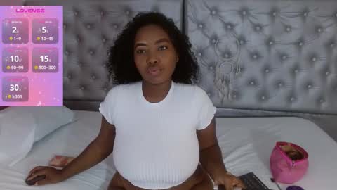 angiellam online show from 10.19.25