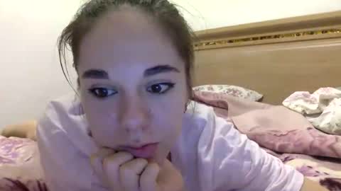 Snapshot of angle_cute05 chatting on 07.23.26 Angel Cute online show from 07.23.26