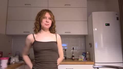 Snapshot of anglelazich chatting on 11.21.25 Hello My name is Sarah im new model here and little but shy. online show from 11.21.25