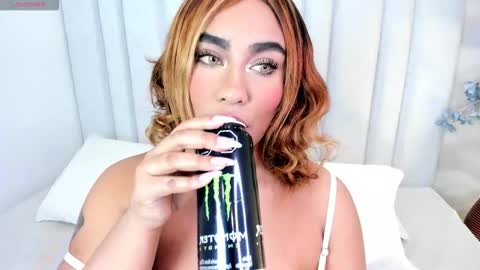 Snapshot of angueljonnes chatting on 02.28.26 ANGUEL JONES online show from 02.28.26