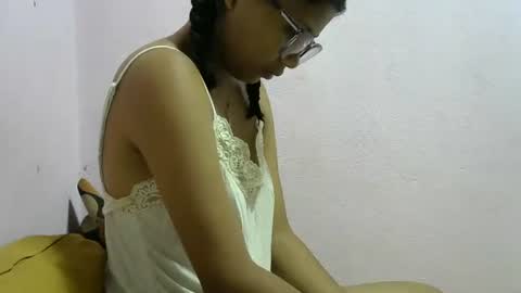 Snapshot of anielah chatting on 11.01.25 anielah online show from 11.01.25