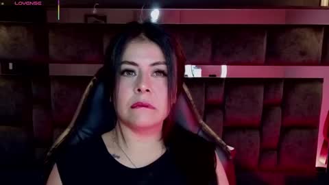 Snapshot of anijoness_ chatting on 11.13.25 Ani online show from 11.13.25