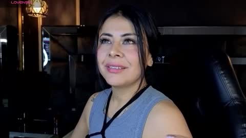 Snapshot of anijoness_ chatting on 11.19.25 Ani online show from 11.19.25