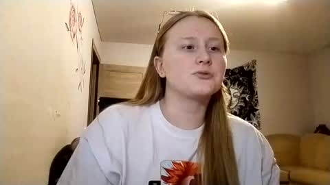 Anika online show from 09.26.25