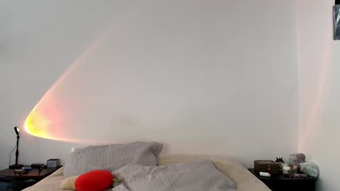 Snapshot of anika_lowen chatting on 01.30.25 Anika And Lowen Your Thumbs Up Are Super Important For Us online show from 01.30.25