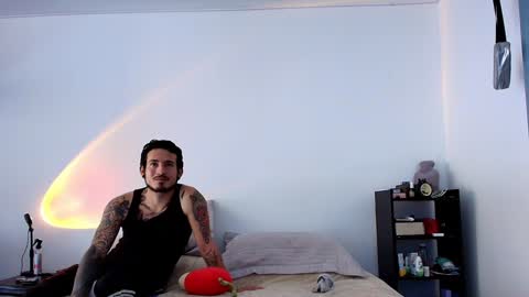 Snapshot of anika_lowen chatting on 02.04.25 Anika And Lowen Your Thumbs Up Are Super Important For Us online show from 02.04.25