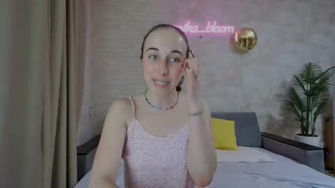 anikabloom online show from 02.20.25