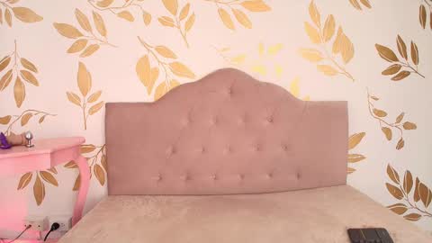 Lauren Anika online show from 01.20.25