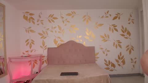 Lauren Anika online show from 01.23.25