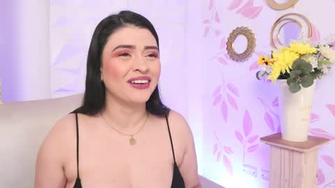 Lauren Anika online show from 02.18.25