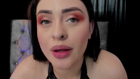 Lauren Anika online show from 03.08.25